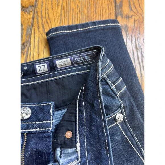 EUC Miss Me Mid-Rise Skinny Embellished Flap Pockets SZ 27x31 Jeans Dark Wash - Picture 5 of 8